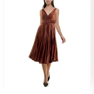 NWOT Maison Tara Luxe Velvet Evening Gown Copper Colored- Women’s Dress Size 12